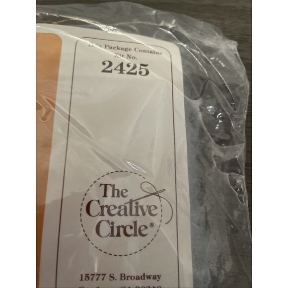 New Creative Circle #2425 Holiday Hearts Cross Stitch Kit Christmas - Picture 4 of 5